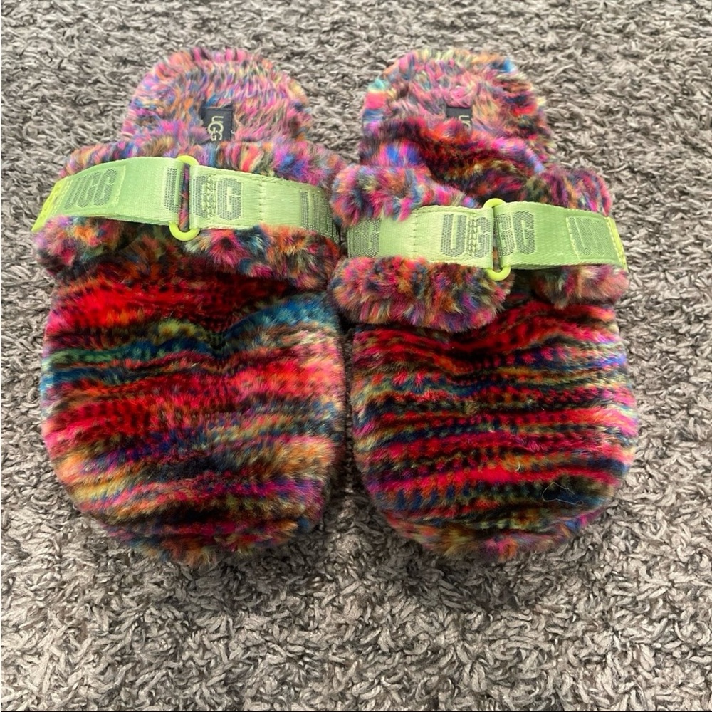 UGG fluff it pixelated fuzzy shoe women’s size 10 men’s size 8